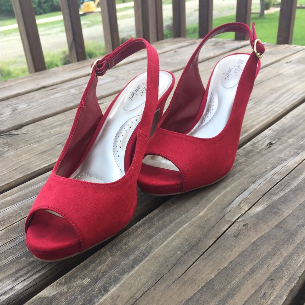 Dexflex Comfort Red Heels
